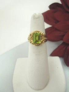 Hermoso Anillo Piedra Verde Oro Amarillo 10kt R846 Talla 4.75 (EE. UU.) Firmado 3.8g - Imagen 1 de 12