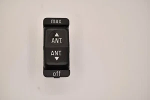 NOS OEM MERCEDES-BENZ ANTENNA SWITCH 000 820 70 10 - Picture 1 of 4