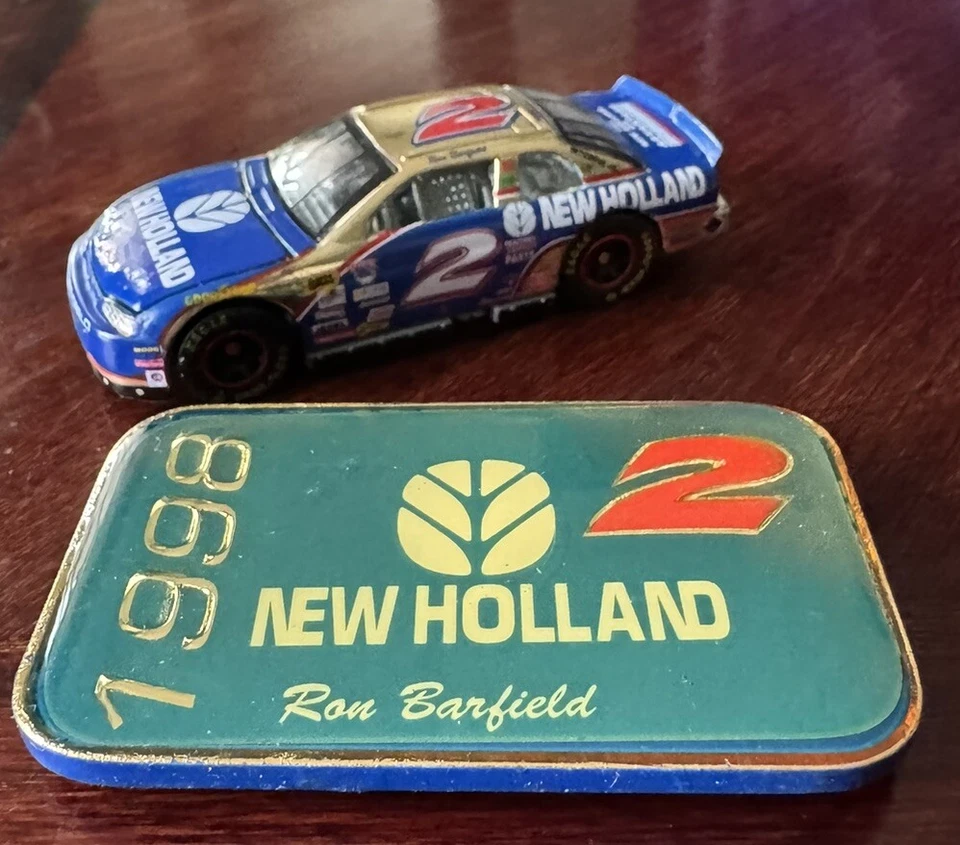 Гоночные чемпионы NASCAR Рон Барфилд No2 Монте-Карло масштаб 1:64 1998 - Изображение 1 из 4