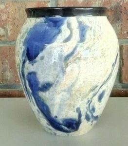 VINTAGE CERAMIC VASE..16cms high - Picture 1 of 3