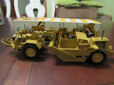 NZG 1/50 SCALE CAT 627 PUSH - PULL SCRAPER - MIB - Image 1 of 4