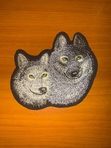 Wolfs Iron On Patch - Picture 1 of 4