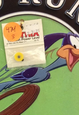 RC Matrix Integy Nylon Pinion Gear Yellow 64 Pitch 31 Tooth (1) New - Image 1 of 2