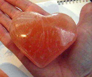 Naranja Grande Selenita Crystal Puff Corazón Sanación Reiki 120g - Imagen 1 de 4