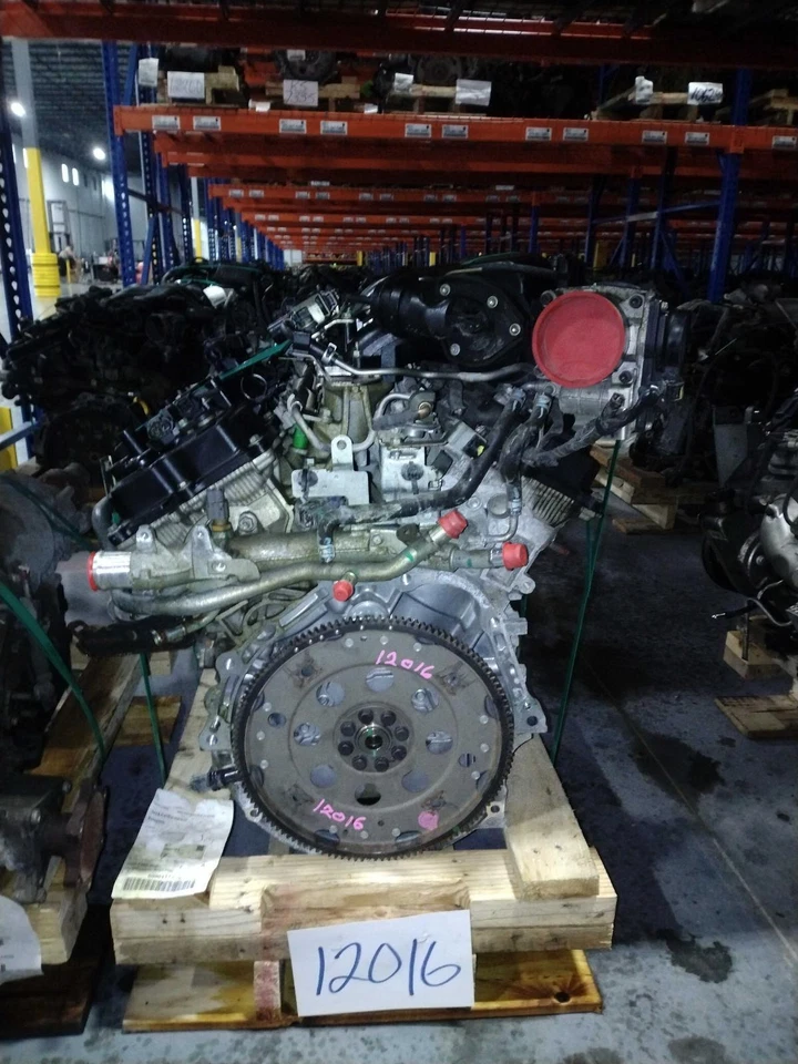 Conjunto completo de motor usado se adapta a: Nissan Pathfinder 2014 3,5 L VIN A 4º dígito Foto 1 de 4