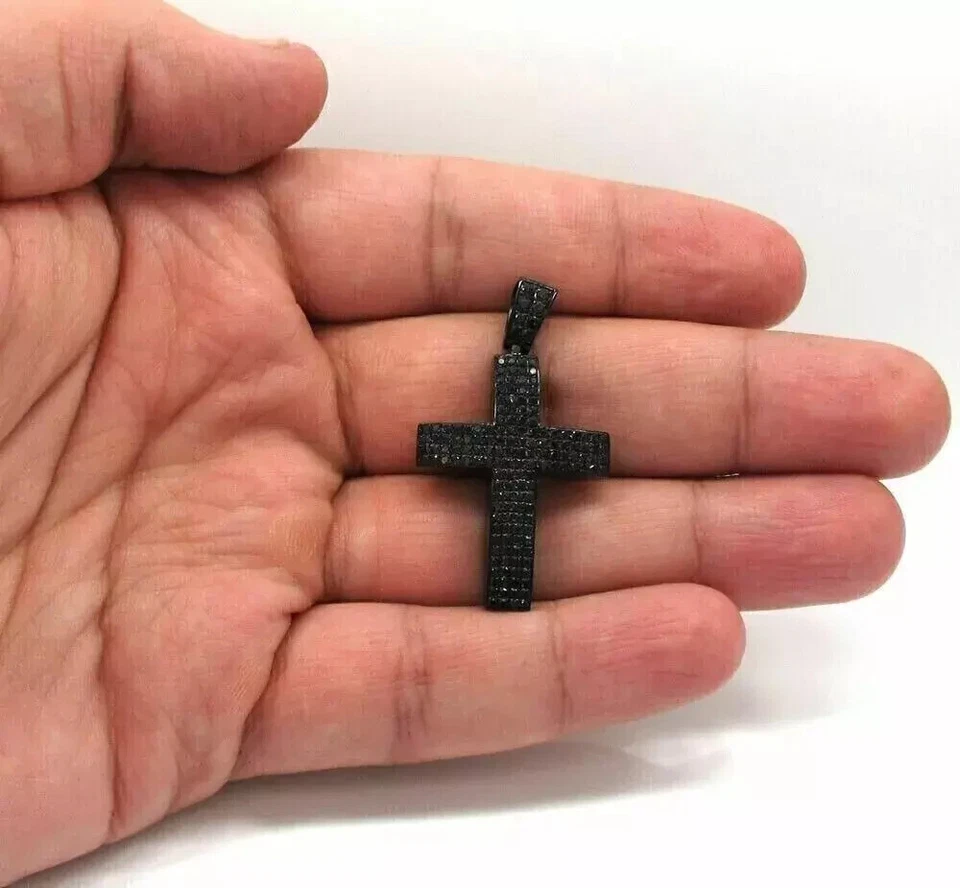 Colgante Cruz Hombre Diamante Negro Simulado Corte Redondo 2Ct Chapado en Oro Negro 14k Foto 1 de 1