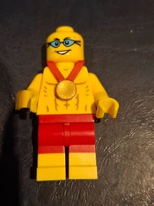 LEGO Nadador Olímpico En Baúles Rojos con Medalla Minifigura Como Nuevo - Imagen 1 de 2