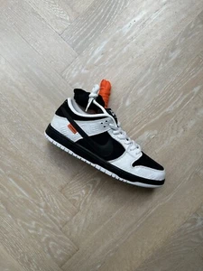 Nike SB Dunk Low x TightBooth White - UK 8.5 - Picture 1 of 5