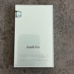 Reproductor de audio portátil de alta resolución Iriver Astell & Kern AK70 64 GB idioma inglés - Imagen 1 de 8