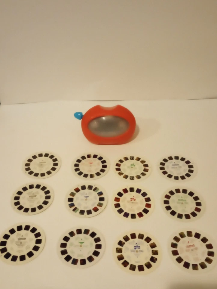 View Master Visor 3D 1998, + Carretes VeggieTales, Clifford, Disney Cars, Wiggles Foto 1 de 4