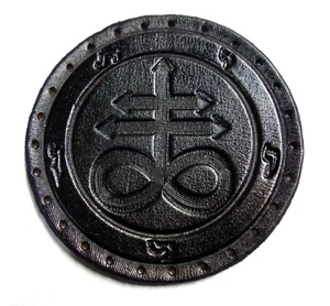 PARCHE DE CUERO GENUINO NEGRO LEVIATHAN - Imagen 1 de 2