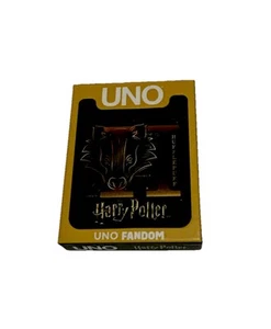 HARRY POTTER HUFFLEPUFF UNO FANDOM NEW SEALED - Picture 1 of 3