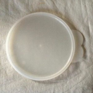 Tupperware #3131 "C" runder Ersatzdeckel mit Schmetterlingslasche passend für Müslischüssel - Bild 1 von 6