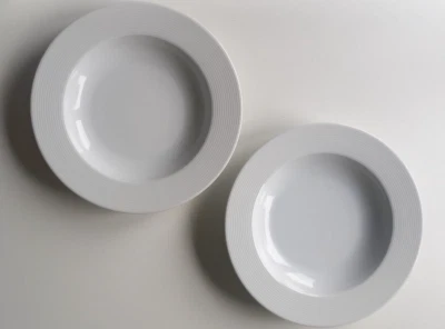 HW Heinrich Winterling Marktleuthen | Serie Vienna weiß - 2 Suppenteller - Bild 1 von 3