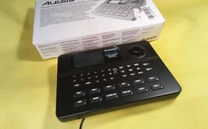 Alesis SR16 24bit Stereo Drum Machine. Headphone Out. 12V÷DC Power. Faulty. - Picture 1 of 5