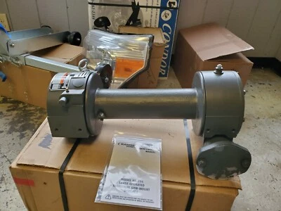 MILLER RAMSEY LEVER LOCK STYLE WINCH FITS VARIOUS FLAT BED TOW TRUCK - Image 1 of 4