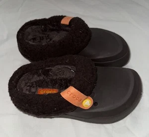 Zueco Crocs Blitzen Unisex Niños J2 Marrón Naranja Forrado de Piel Niños Niñas Invierno - Imagen 1 de 7