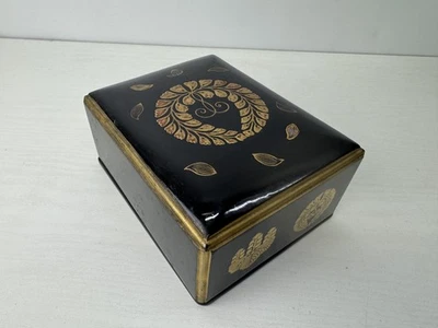 Y9245 BOX Makie case Sutra books 4 volumes Japan antique Buddhism Buddhist - Image 1 of 4