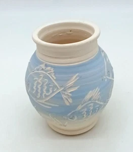 Coastal Classic Pottery Hand Thrown Etched Ocean Fish Beach Vase Signed - Picture 1 of 7