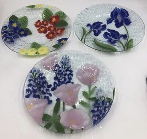 Anne C. Ross Set of 3 Floral Fused Glass Plates Irises Lilies Gladiolus - Picture 1 of 8