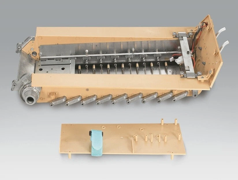 1:16 Torro King Tiger RC Tank Metal Chassis & Suspension Arms Lower Hull - Image 1 of 1