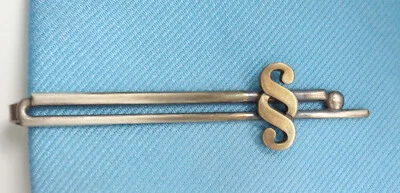 Krawattenklammer Paragraph § antikfarben Patinastil NM0174  m.i. G.  6,8 cm +Box - Bild 1 von 4