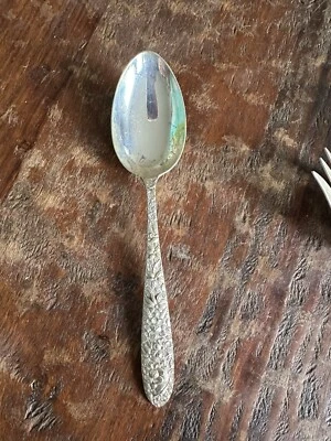 Cuchara para servir Manchester de plata esterlina rosa del sur Foto 1 de 4