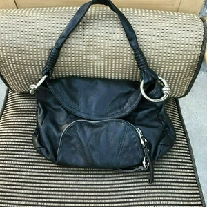 BOLSO BANDOLERA B MAKOWSKY CUERO NEGRO FRONTAL Cremallera BOLSILLO UNA CORREA SUPERIOR  - Imagen 1 de 10