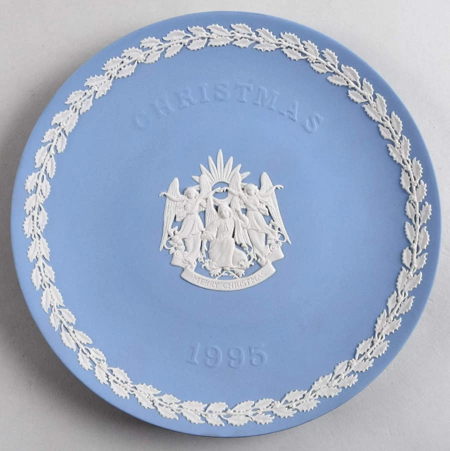 Ángeles de tradiciones navideñas victorianas de Wedgwood - en caja 4117220 Foto 1 de 1