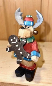 Holzelch Geschnitzter Elch mit Lebkuchen Höhe 9cm NEU Elch Figur Lebkuchen  - Picture 1 of 2