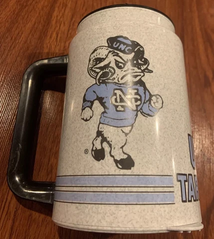 North Carolina UNC Tar Heels Vintage Throwback Plastic Mug With Lid Thermos Cover