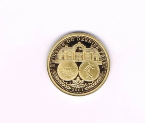 FRANCE MEDAILLE OR 2001 EMISSION DU DERNIER FRANC 2,02 gr Ø 18 mm 585 ‰ A6513.1 - Foto 1 di 3