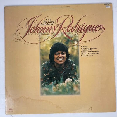 Johnny Rodriguez – Love Put A Song In My Heart Vinyl, LP 1975 Mercury– SRM1-1057 Foto 1 de 3