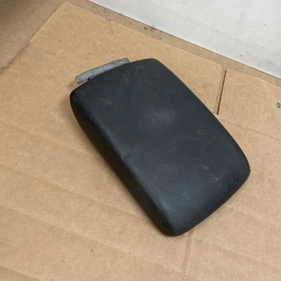 2006 2007 2008 2009 Legacy Outback OEM Subaru reposabrazos central centro 20202 Foto 1 de 4