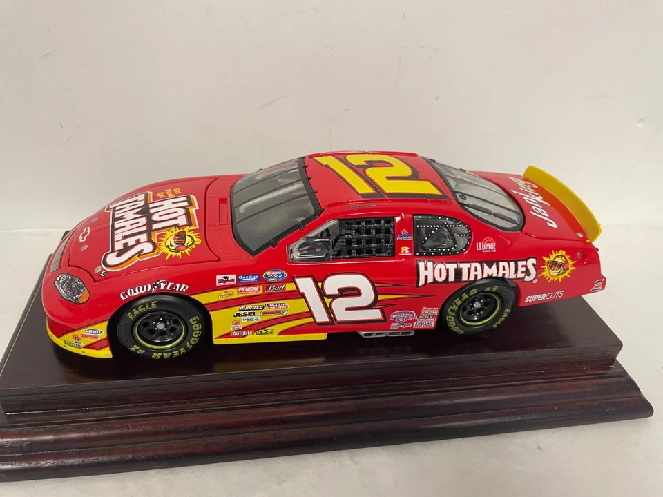 Kerry Earnhardt #12 Hot Tamales Monte Carlo 2003 acción 1:24 con estuche TPC como nuevo Foto 1 de 4