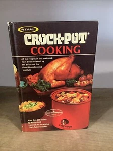 Vintage 1975 RIVAL Crock Pot Slow Cooking Cookbook 300+ Classic Recipes - Picture 1 of 9