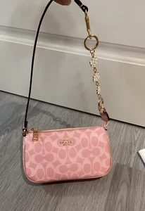 COACH Nolita 19 en lona exclusiva en polvo rosa CW426 Outlet NUEVO de JAPÓN #GBJ - Imagen 1 de 9