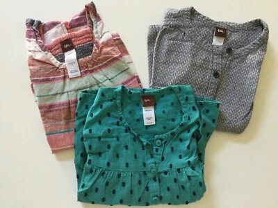Lot of 3 Tea Collection Girls' Tops Blouses (Size 4 & 5) - Image 1 of 4