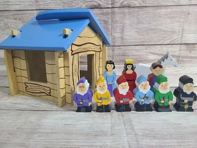 Conjunto de 10 bonecos e cabana de madeira princesa príncipe anão - Imagem 1 de 4