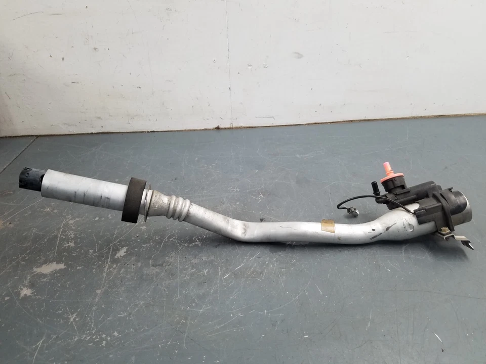 2001 Porsche 911 996 Turbo Cuello de llenado de combustible #7552 X8 Foto 1 de 4