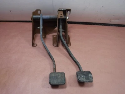 Jeep Wrangler TJ 97-06 Manual Transmission Clutch Brake Pedal Assembly OEM - Image 1 of 4