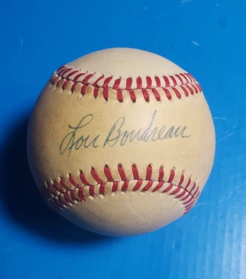 BÉISBOL FIRMADO LOU BOUDREAU OAL BOBBY MARRÓN Foto 1 de 4