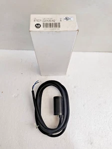ALLEN-BRADLEY 875CP-G20N30-A2 CAPACITIVE PROXIMITY SENSOR, SERIES A, 20-240 VAC - Picture 1 of 5
