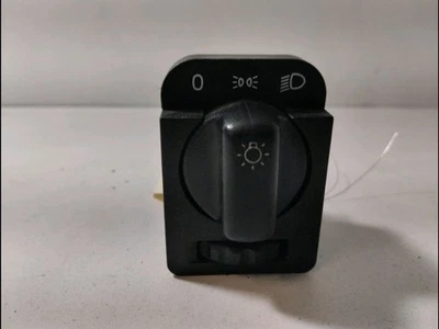 interrupteur commande de phares opel CORSA B (S93) 90437313 187456 - Photo 1/2