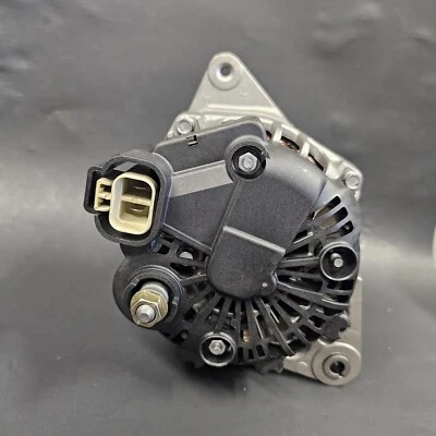 Alternador Hyundai Accent L4 2006 a 2009 1,6 litros OEM Reman por RVV alternador Foto 1 de 4