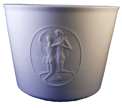 KPM Berlin Porcelain Arkadia Flower Cache Pot Jardiniere Porzellan Wine Cooler - Image 1 of 4