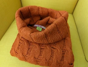 Baby alpaca poncho - Picture 1 of 5