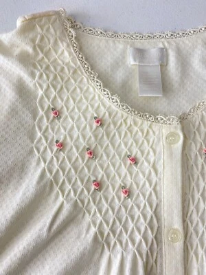 Go Softly LARGE Off White Long Nightgown Robe Embroidered Flower Pockets Vintage - Image 1 of 4