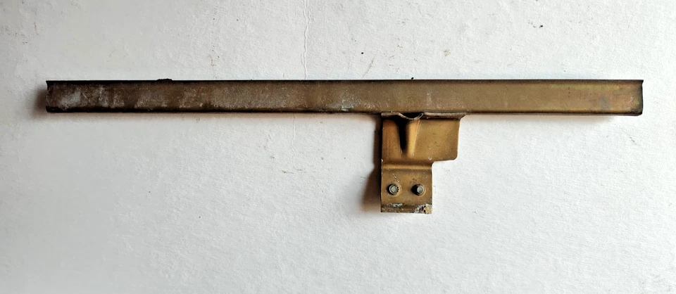 FIAT 850 SEDAN RIGHT DOOR  WINDOW GLASS LOWER CHANNEL - Image 1 of 1