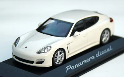 Porsche Panamera Diesel Typ 970 Bj. 2011-2013, Bianco, Minichamps-Modell M.1 : - Immagine 1 di 4